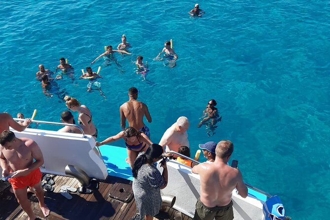2.5 hour Glass Bottom Boat Trip, Snorkeling, Sliding and Fun - Food, comfort, and the small onboard details that matter