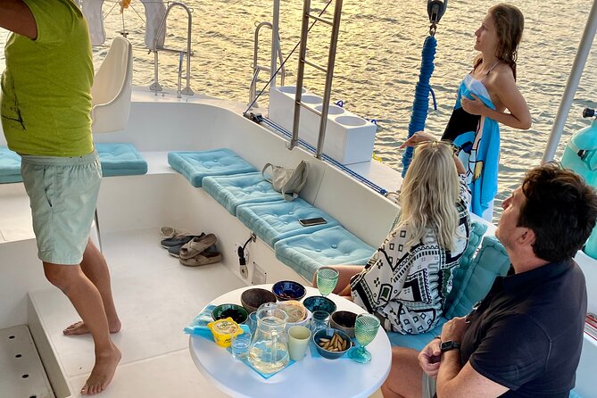 2 hour Catamaran Boat Tour - The Snorkel and SUP Time in a Calm Area