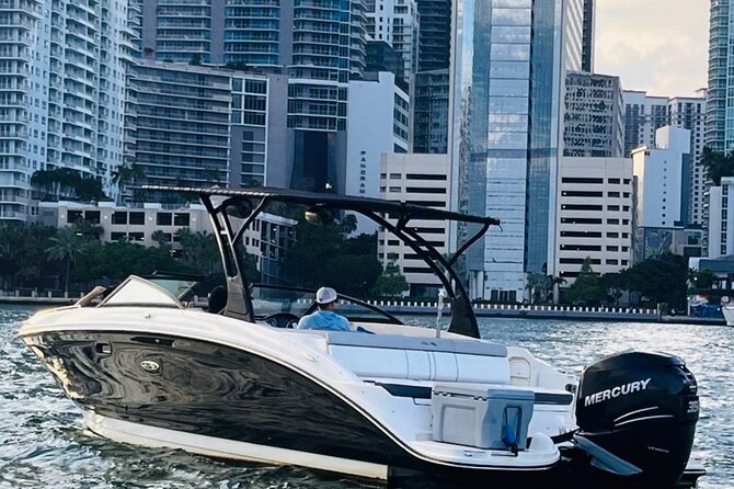2-Hours Private Miami Boat Tour With Champagne - Why this private Miami boat feels different
