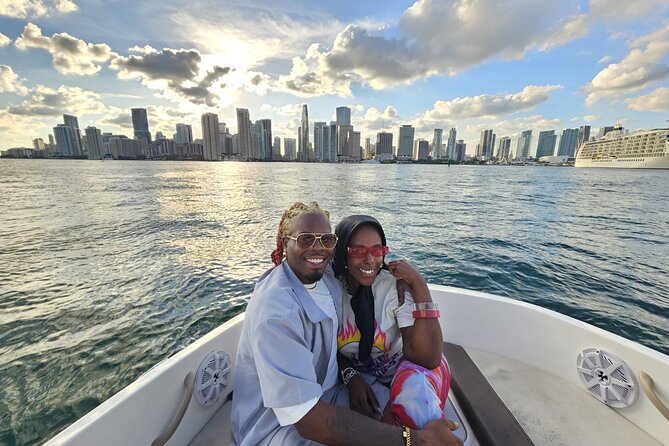 2 hrs Miami Private Boat Tour with Cooler, Ice, Bluetooth Stereo - Music, drinks, and timing: making the evening feel right