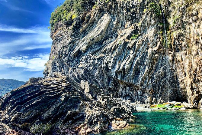 3-Hour Private Boat Tour of the Cinque Terre - Price and value: what $301.71 per person buys you