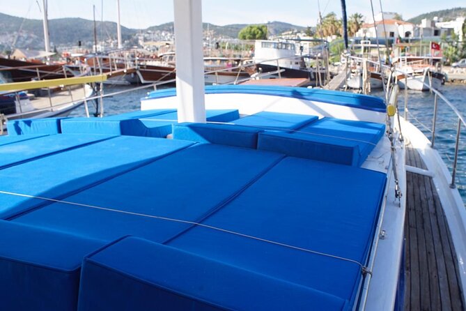 3-Hour Private Sunset Boat Tour With Dinner in Bodrum - Dinner and drinks: what you get, what to bring, and what to expect