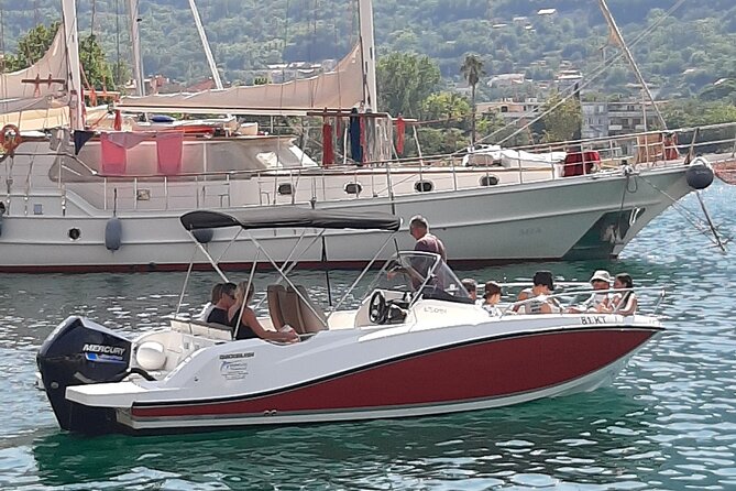 3 Hours Speed Boat tour to the Blue Cave - The Captain, the Boat Capacity, and Your Best Seat Choice