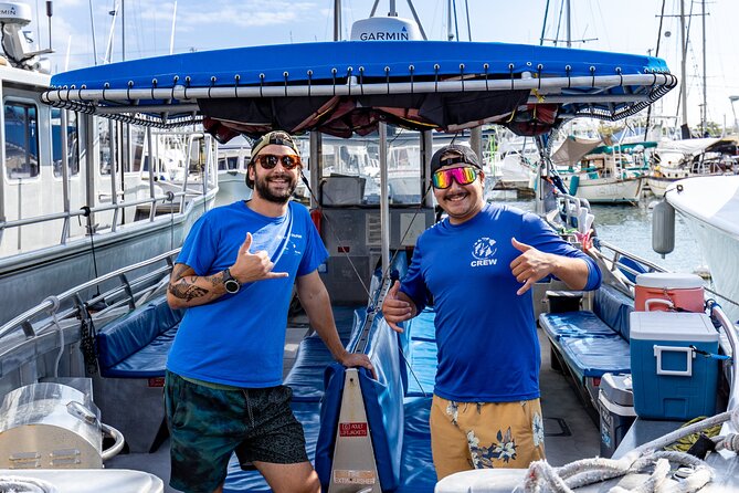 4 Hour Big Island Dolphin Watch Boat Tour, Snorkeling & BBQ Lunch - The dolphin watch cruise: what you’re scanning for