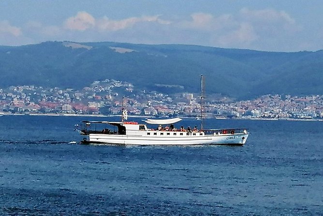 4-hour Boat Trip with Fishing, Lunch and Unlimited Drinks in Nessebar - Getting to the boat: Old Town Nessebar’s Parkingul. Krajbrezhna start