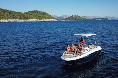 4-hour Private Boat Tour From Dubrovnik with Drinks - Getting On Board: Lapad vs. the other meeting point