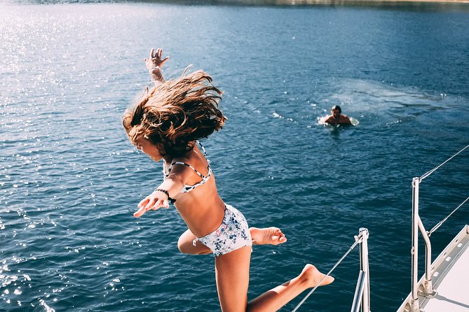4h Private Boat Tour - Sailing, Swimming and Sunbathing - Price and value: $540.65 for a private group (up to 12)