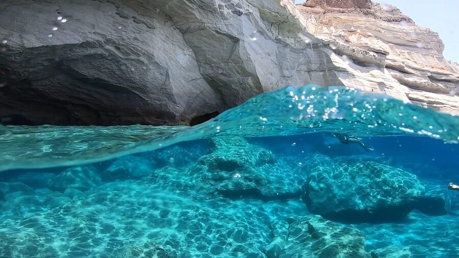 Adamantas: Full-Day Milos & Poliegos Boat Tour with Meals - Poliegos and Gerakas Beach: sand, turquoise water, and snorkel time