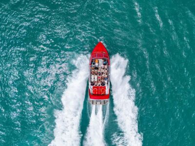 Airlie Beach: 30-Minute Jet Boat Ride - The 30-minute ride: 180s, 360s, drifts, and power stops