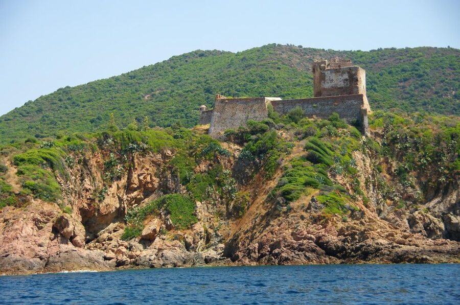 Ajaccio: Guided Scandola Nature Reserve Boat Tour - Girolata: 2 Hours in a Fort-Centered Village Only Accessible by Sea