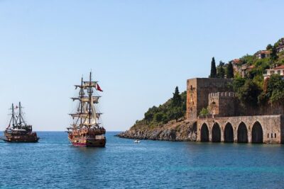 Alanya Cable Car, Boat Trip and Dimcay Tour - Getting picked up in Side: transfers are included, but the bus matters