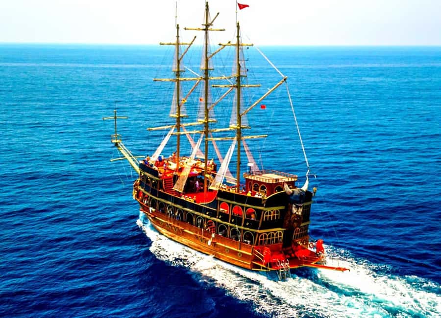 Alanya: Pirate Boat Tour with Food and Drinks - The return leg: Mediterranean cruise views and Alanya Castle time