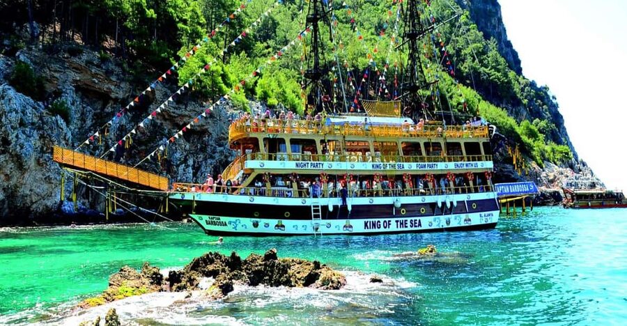Alanya: Pirates Boat Trip with Lunch and Hotel Pickup - Timing matters: your swim schedule without the guesswork