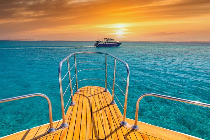 Alanya Relaxing Boat Tour with Lunch, Soft Drinks & Transfer - Entering The Harbor: Pickup, Timing, and the Real Start of Your Day
