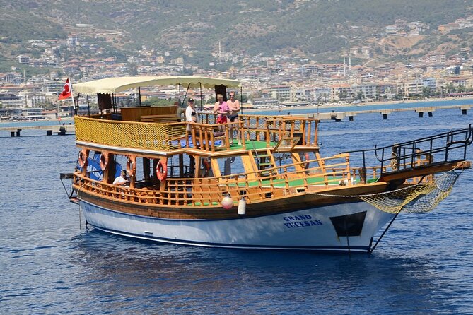 Alanya Relaxing Boat Tour with Lunch, Soft Drinks & Transfer - Sailing Along Alanya’s Coast: Views, Swimming Stops, and the Best Way to Use Your Time