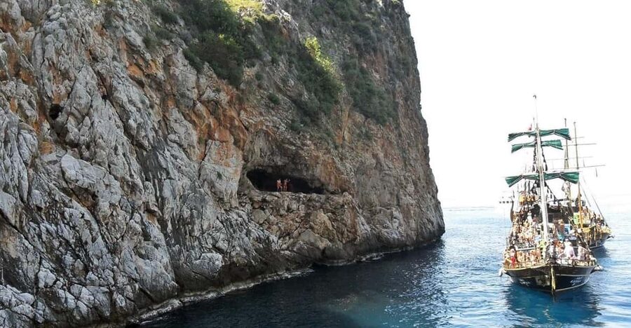 Alanya Relaxing Family Boat Tour Without Foam And Loud Music - A quieter Alanya boat day: no foam, no club sound