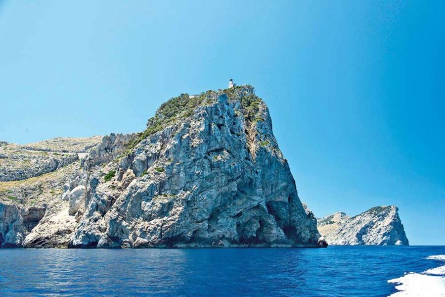 Alcudia: Boat Trip to Cap de Formentor and Formentor - Cap de Formentor Lighthouse Area: Short Look, Big Visual Impact