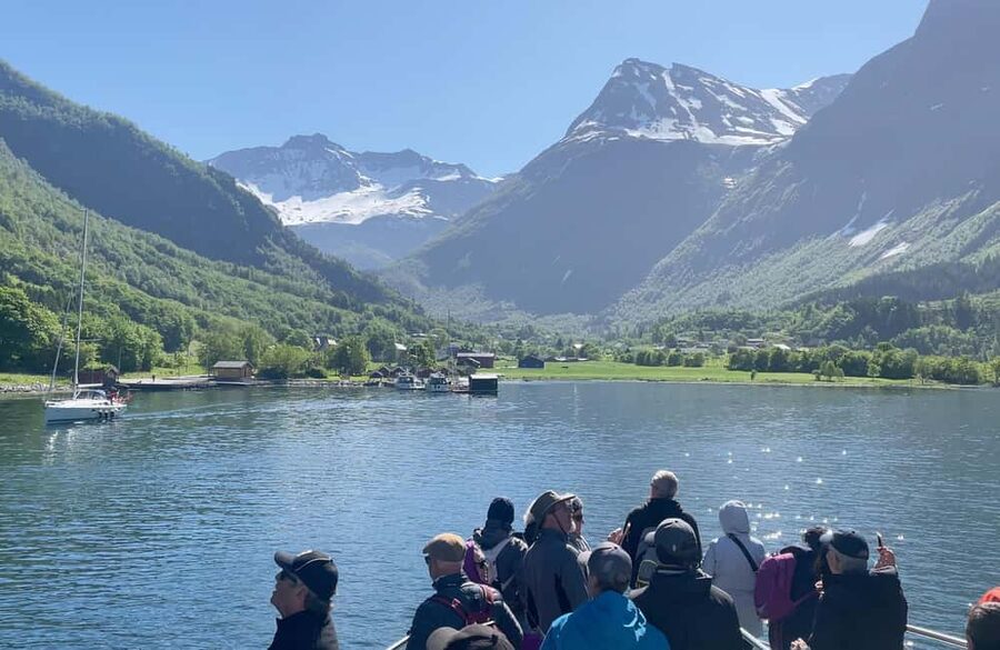 Ålesund to Geiranger Fjord Boat Tour with Return Bus Tour - Ørnesvingen and the Eagle Road photo stops (the road scenes that feel like film)