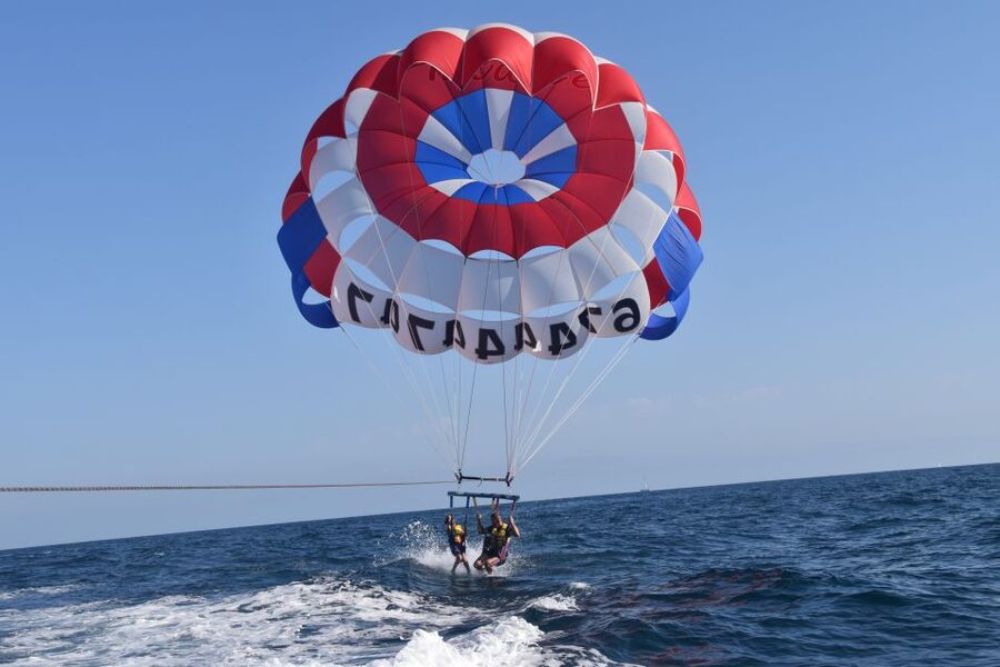 Alicante: Boat Trip and Parasailing Experience with Drink - Photos, Optional Add-Ons, and How to Capture This Day