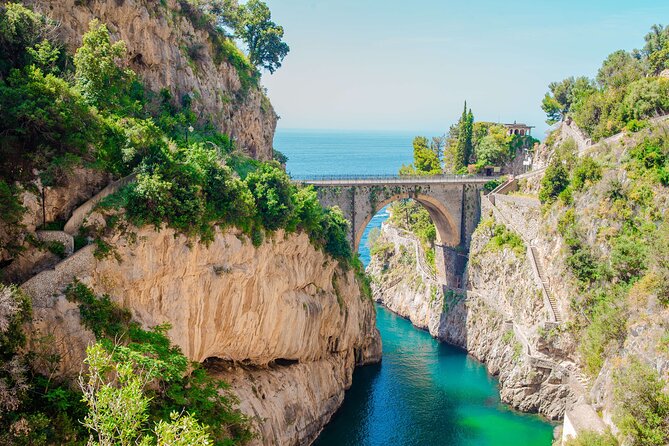 Amalfi Coast & Positano: Boat Tour with Snorkeling & Drinks - A Four-Hour Gozzo Cruise That Keeps the Coast in Motion