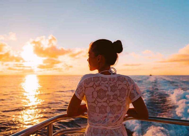 Amalfi Coast: Sunset Boat Tour with Fruit & Drinks - Key things to know before you go