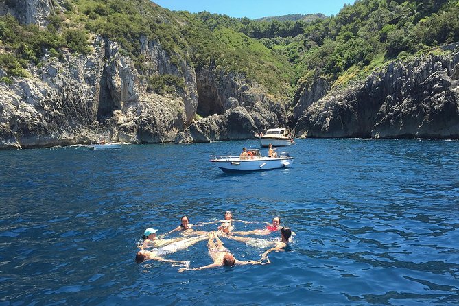 Amalfi to Capri Private Boat Tour - Meeting at Amalfi’s Darsena Pier: how the 6-hour rhythm usually works