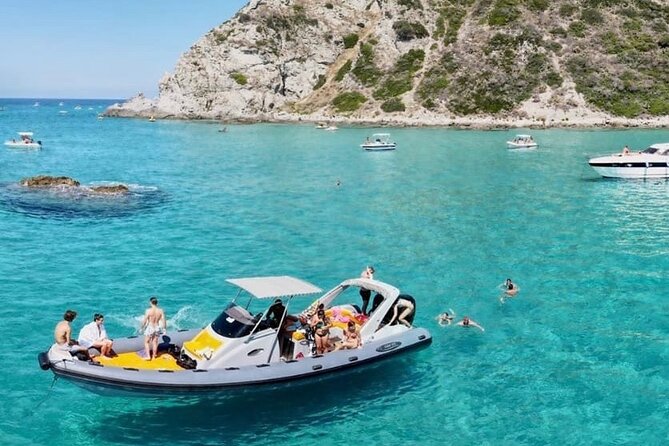 Amazing boat trip from Tropea to Capo Vaticano - 6 to 12 people - Grotta dello Scheletro: swimming in the skeleton cave