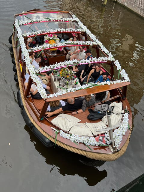Amsterdam: Boat Tour with Optional Unlimited Drinks - The drink option: unlimited beer and wine, plus self-serve ease
