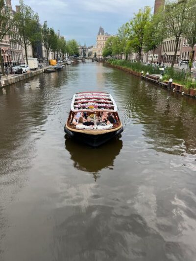 Amsterdam: Boat Tour with Optional Unlimited Drinks - Where you meet the Enterprise boat (and how not to miss it)
