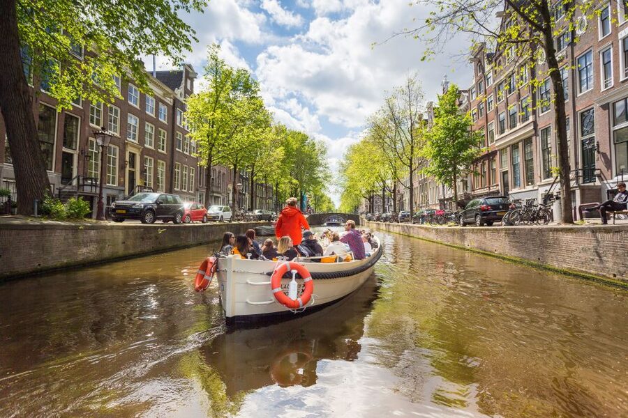 Amsterdam: Canal Belt Private Beer Boat Tour - The Beer Part: 4 Beers Per Person and a Fun, Low-Decision Flow