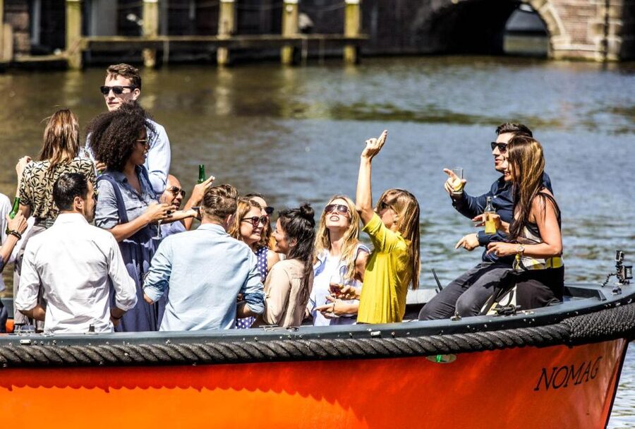 Amsterdam: Canal Belt Private Beer Boat Tour - Boarding at Seapalace Dock and Getting Oriented in Amsterdam