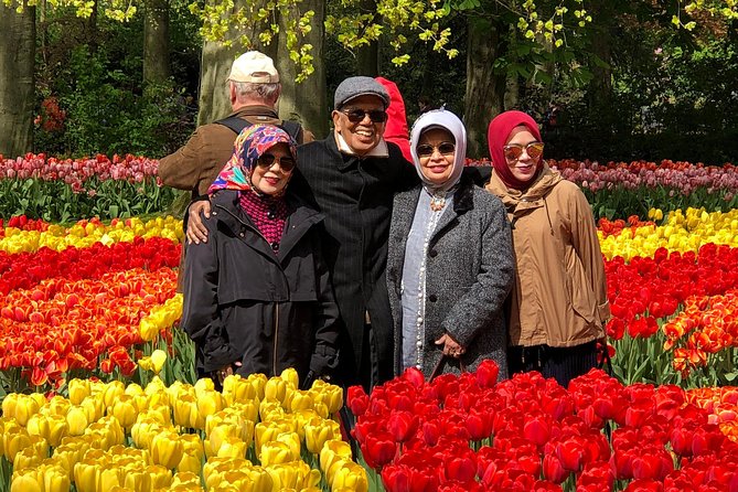 Amsterdam: Keukenhof Tulip Gardens and Giethoorn with Boat Tour - Keukenhof and Giethoorn in One Day: Why This Combination Works