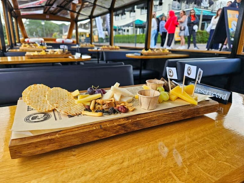 Amsterdam: Live GuideD Giethoorn Boat Tour & Cheese Platter - From Amsterdam (De Ruijterkade) to Giethoorn: The Coach Ride Setup