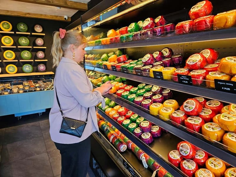 Amsterdam: Live GuideD Giethoorn Boat Tour & Cheese Platter - Price and Value at About $76: What’s Included, What You’ll Pay Extra
