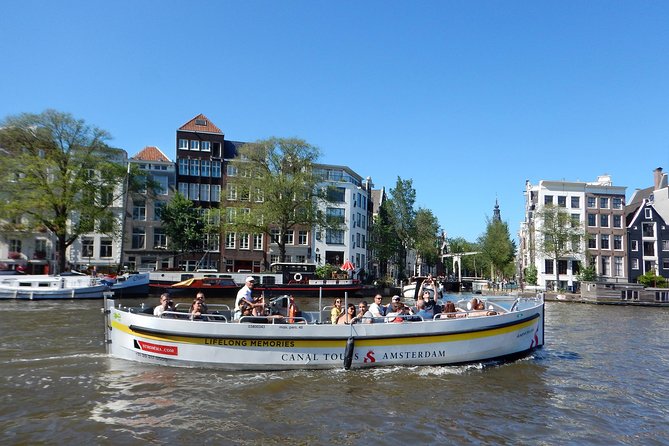 Amsterdam Open Boat Tour with Local Guide - Captain as Guide: Real Conversation Makes It Better