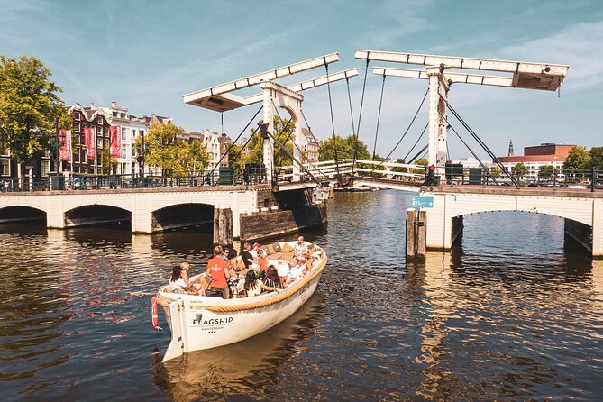 Amsterdam Private Boat Tour with Unlimited Drinks - Private boat time + a pro skipper: what you actually get