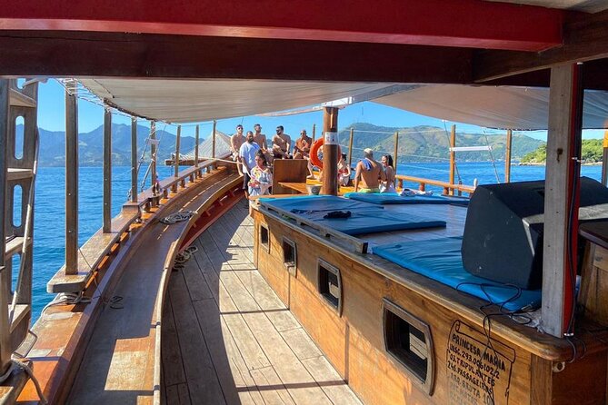 Angra dos Reis Boat Tour with Lunch - Praia de Japariz and lunch: the menu trick that saves time