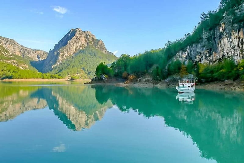Antalya: Green Canyon Boat Trip w/Lunch near Green Lake - Cruising the Grand and Little Canyons by boat