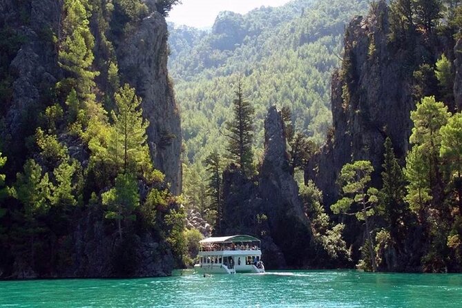Antalya: Green Canyon Boat Trip with Lunch and Drinks - On the Water at Green Canyon: Cruise Time, Wildlife, and Shade