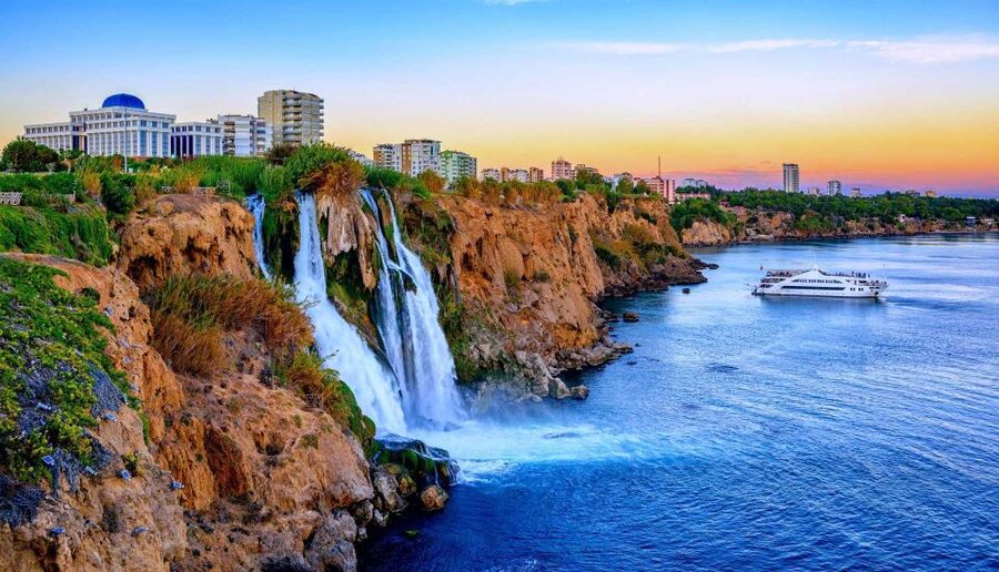 Antalya: Guided Old Town Tour with Boat Trip and Lunch - Duration, pacing, and who should choose this tour