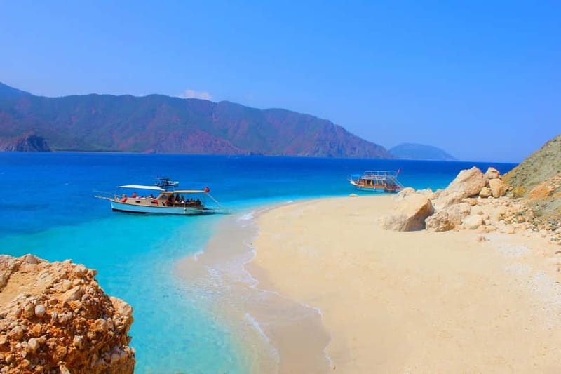 Antalya/Kemer: Suluada & Adrasan Boat Trip with Lunch - Stop 3: Hacivat Karagoz Pirate Bay and an open-water pause