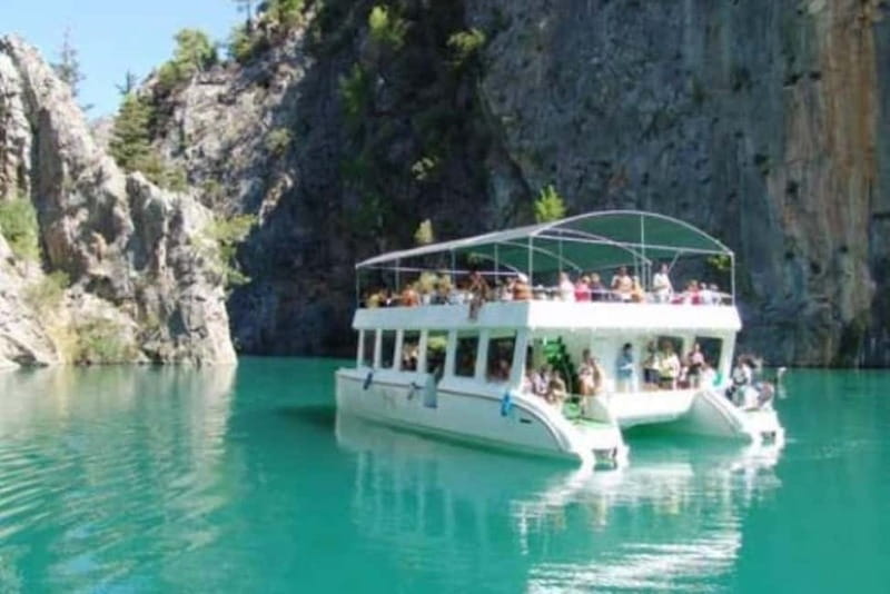 Antalya/Side: Green Canyon Day Trip with Boat Tour and Lunch - Lunch at the lakeside restaurant: filling, but manage expectations
