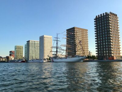 Antwerp: Private Old Harbour Boat Tour Incl. Drinks & Snacks - What you learn about het Eilandje while you sail