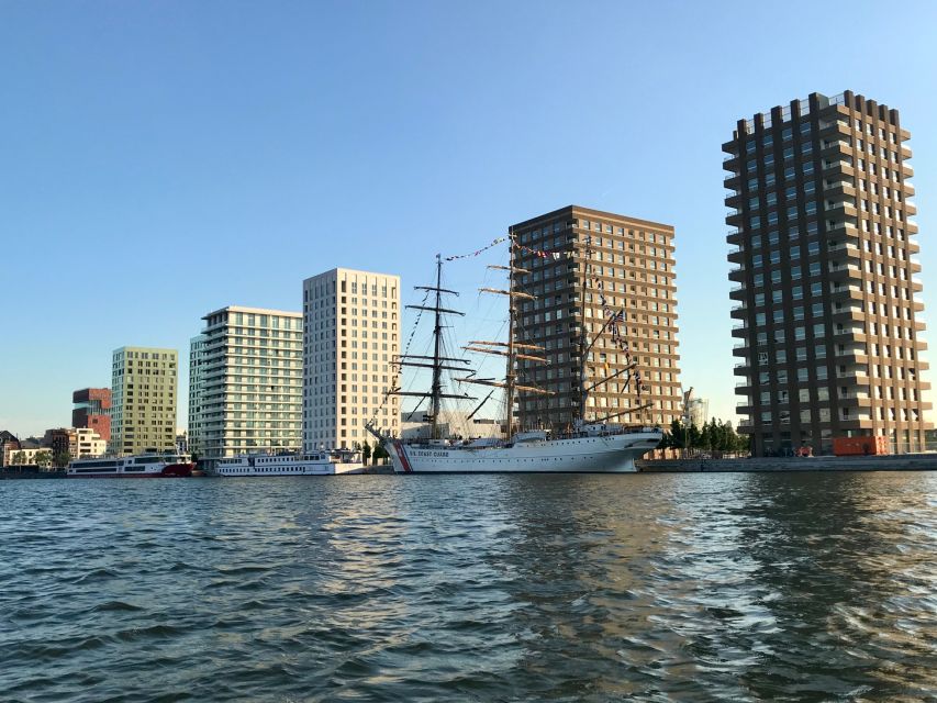 Antwerp: Private Old Harbour Boat Tour Incl. Drinks & Snacks - What you learn about het Eilandje while you sail