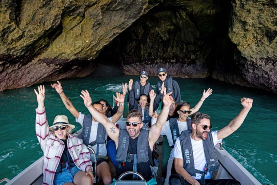Armação de Pêra: Benagil Caves and Secret Beaches Boat Trip - What to bring (and what to wear) for a comfy cave-and-coast hour