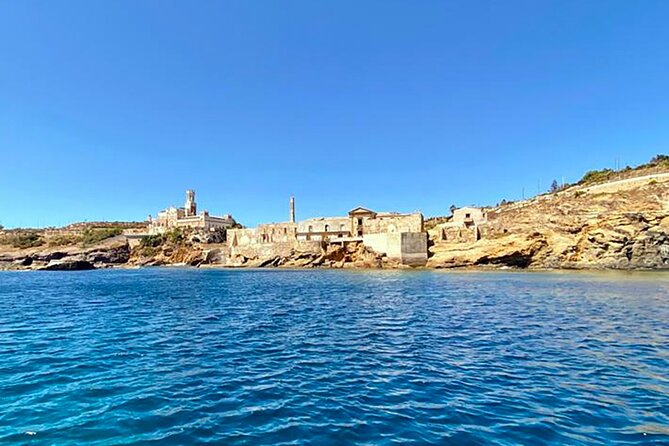Avola: Vendicari Capopassero Group Boat Tour and Aperitif - Marzamemi: 30 minutes ashore + a chance to eat for real