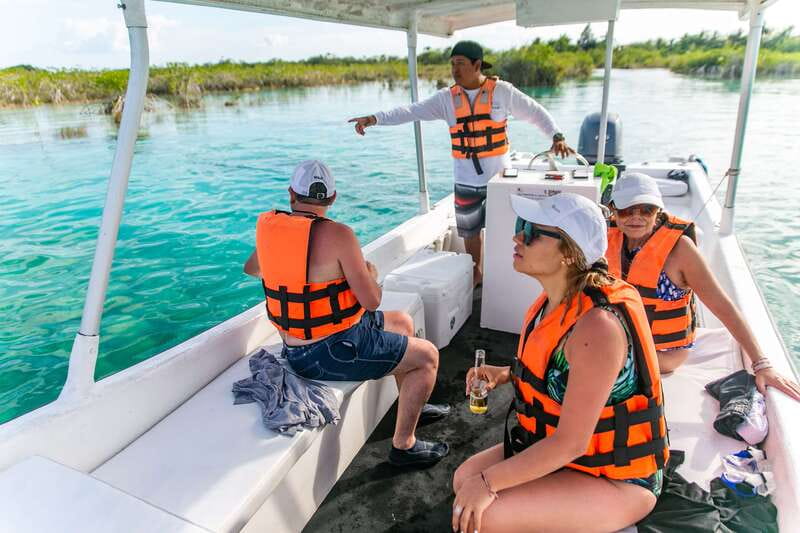 Bacalar: 3 Hour Boat Trip with Swimming & Drinks - Kayaking after the cruise: free time on the lagoon you control