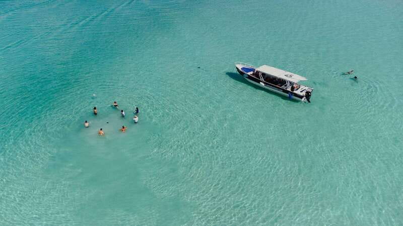 Bacalar Lagoon Sightseeing Boat Tour with Open Bar & Snack - Meet at 5th Avenue: Finding Amir AdvenTours Fast