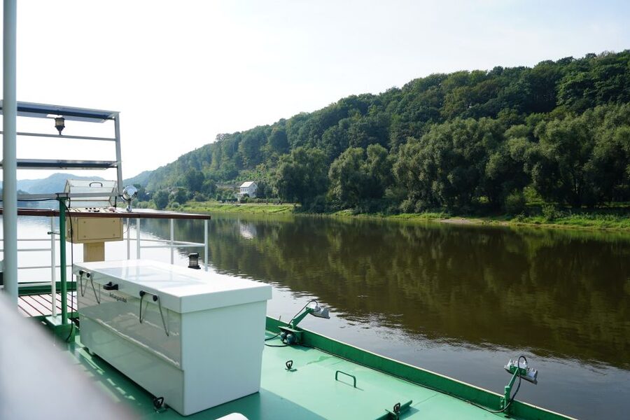 Bad Schandau: Saxon Switzerland Boat Trip - Cake, specialty coffee, and village pass-bys