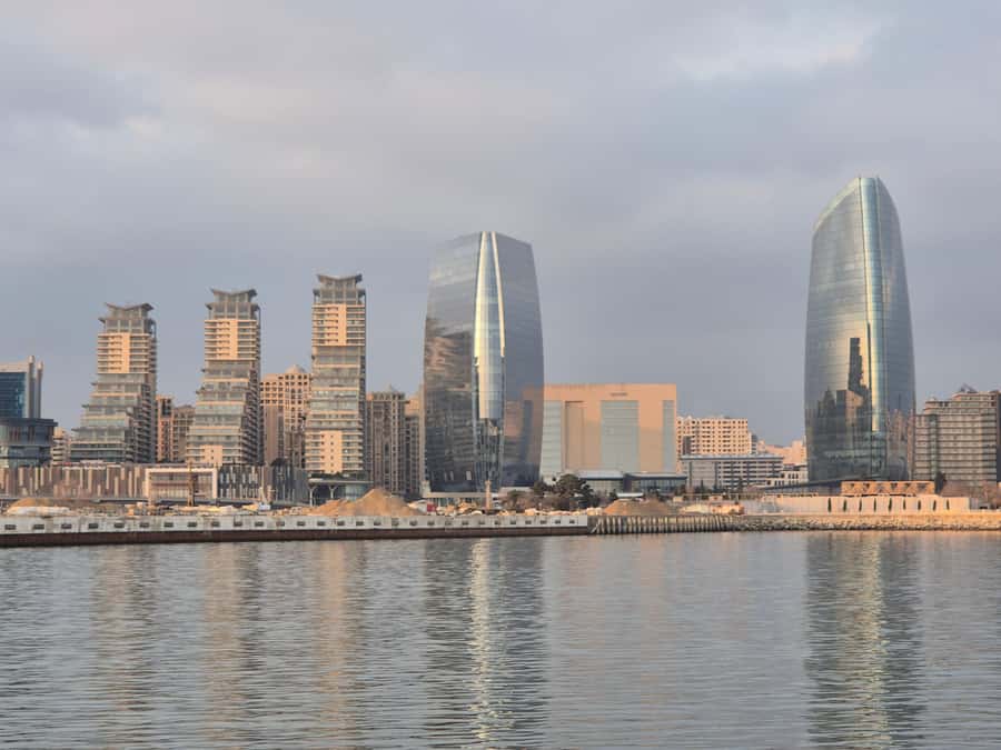 Baku: Caspian Sea Boat Tour with City Skyline Views - How the deck choice changes your view (and your photos)